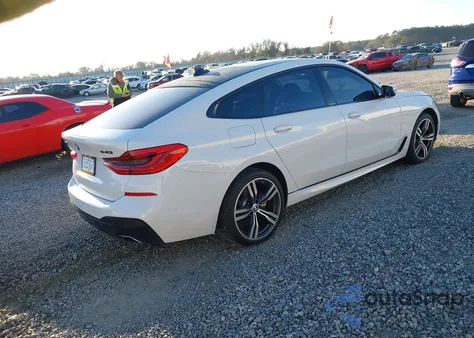 2019 BMW 640I Gran Turismo xDrive z USA, uszkodzony, nr VIN WBAJV6C55KBK08072